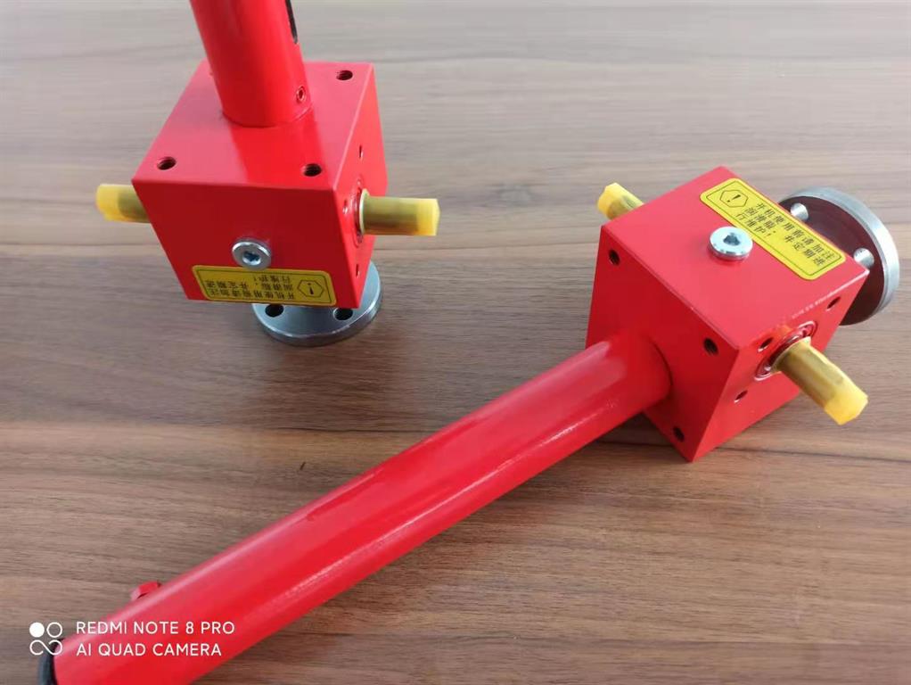 螺旋絲桿升降機